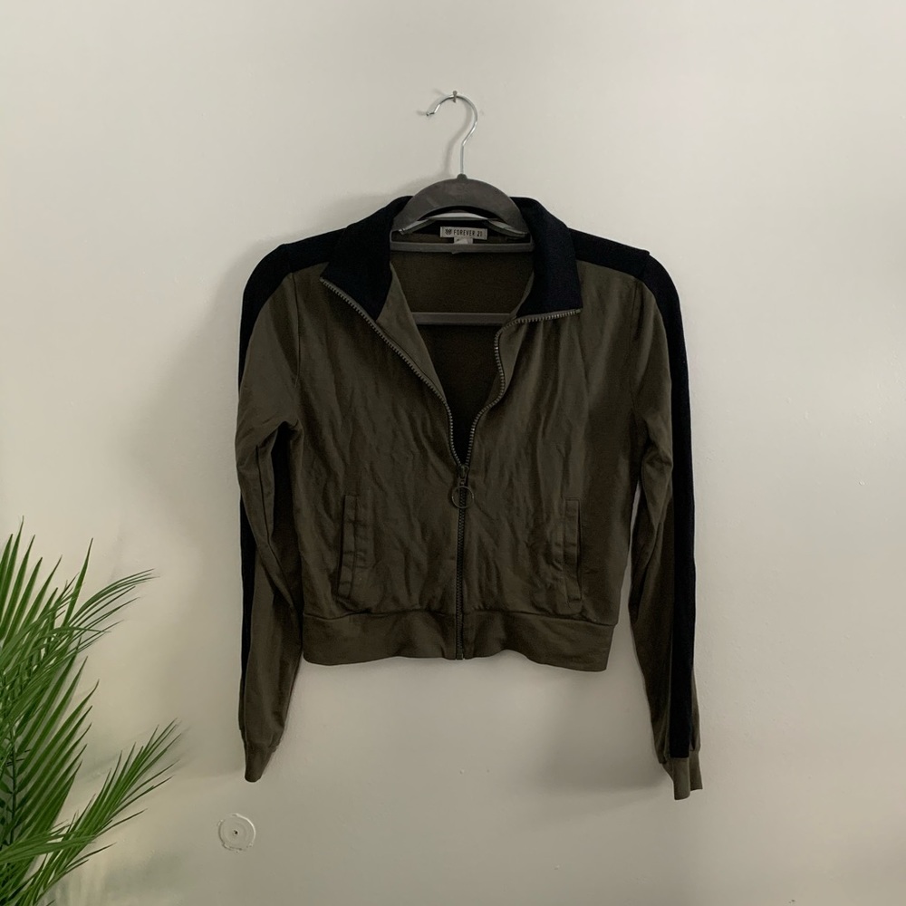 Cropped Zip-up Sweatshirt